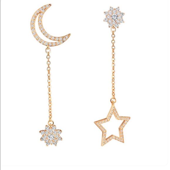 NWT Star and Moon Earrings - Picture 1 of 3